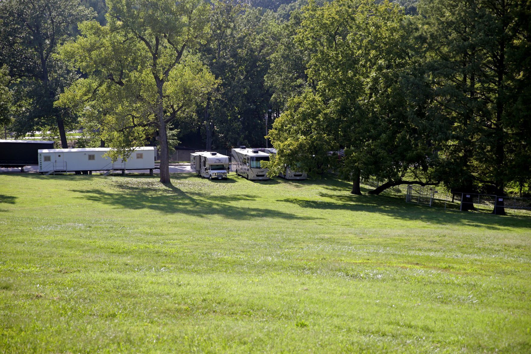 LouFest organizers say festival is on schedule despite signs of trouble